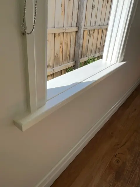 Window sill replaced and repainted: photo 3 of 4
